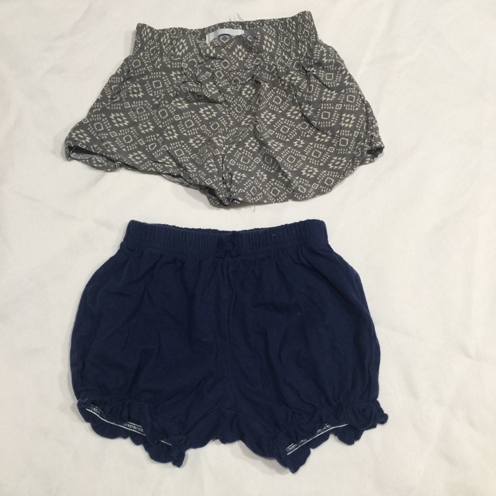 Two Old Navy girls 18 - 24 months shorts